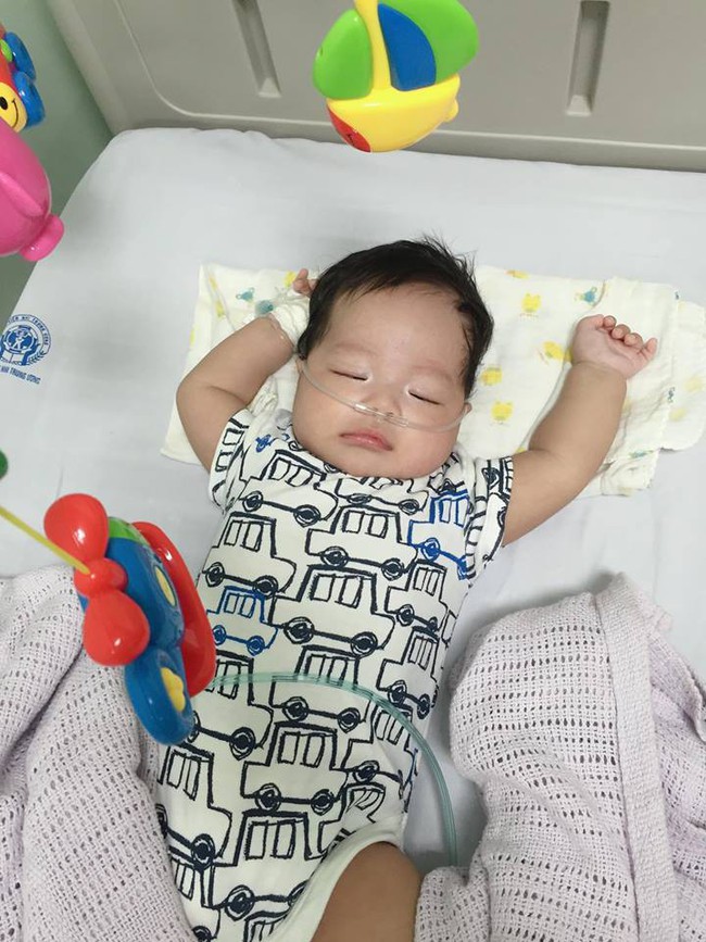 Mẹ Hà Nội với trải nghiệm kinh hoàng khi cả 2 con bị nhiễm virus RSV và bài học cảnh báo cho các mẹ - Ảnh 4.