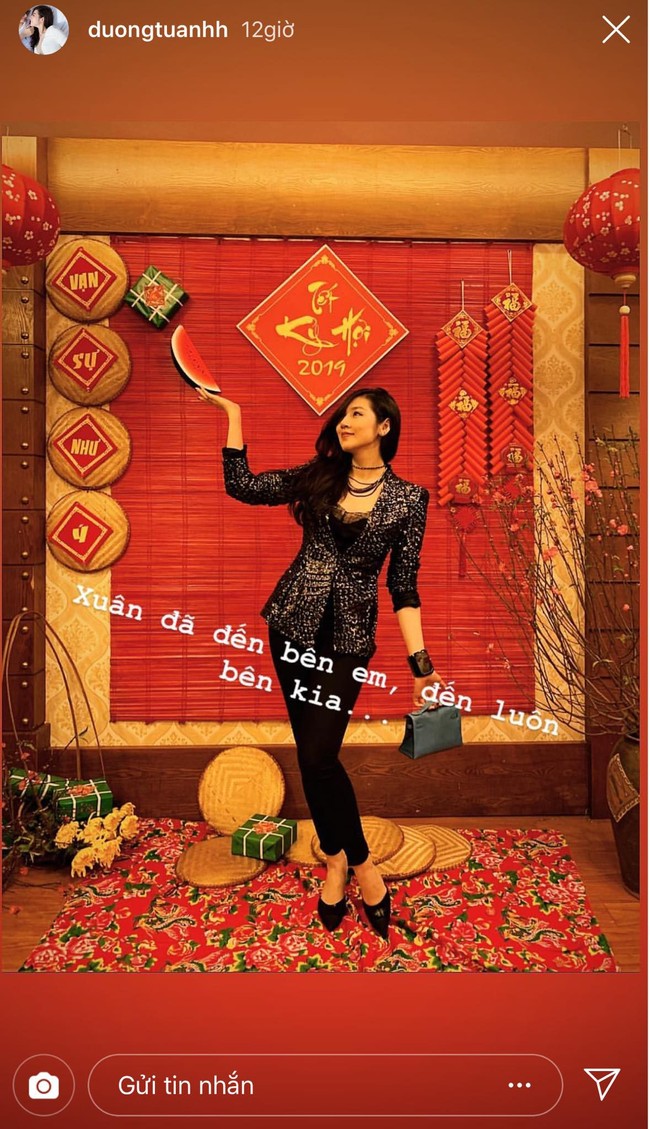 Rò rỉ đoạn clip Á hậu Tú Anh nhảy nhót tưng bừng, trêu đùa chồng khi hát ca khúc của Văn Mai Hương  - Ảnh 2.