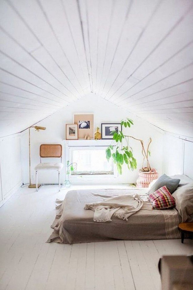2 cách thiết kế thông minh và hữu ích cho không gian phòng ngủ gác mái mà bạn cần phải biết  - Ảnh 1.