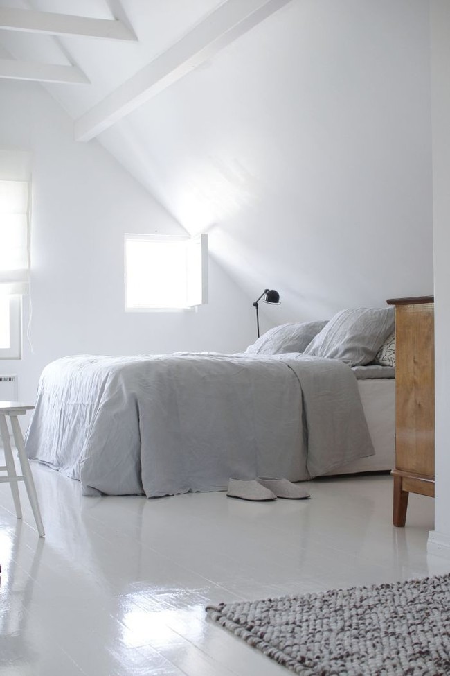 2 cách thiết kế thông minh và hữu ích cho không gian phòng ngủ gác mái mà bạn cần phải biết  - Ảnh 11.