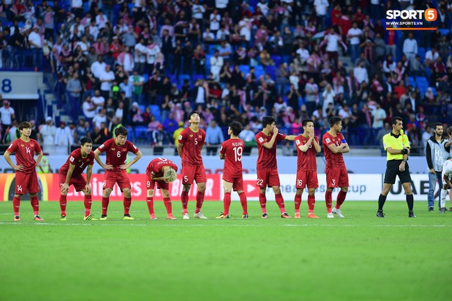4 đội giành vé vớt vượt qua vòng bảng Asian Cup nhưng chỉ đội tuyển Việt Nam tạo nên kỳ tích này - Ảnh 1.