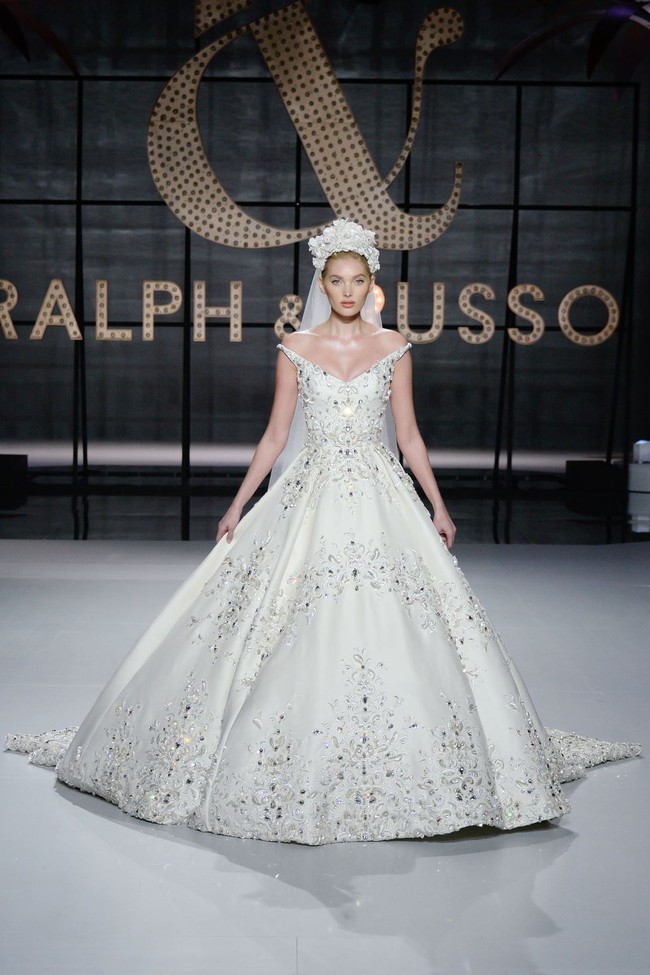 Lộ diện ứng viên váy cưới vạn người mê của năm 2019: đồ Haute Couture xa hoa khó cưỡng, có thể biến mọi cô dâu thành bà hoàng - Ảnh 2.