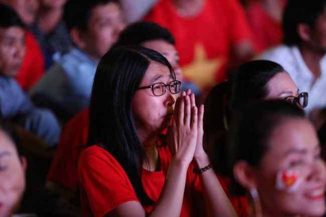 Tứ kết Việt Nam - Nhật Bản: CĐV tiếc nuối khi tuyển Việt Nam phải rời Asian Cup 2019 - Ảnh 7.