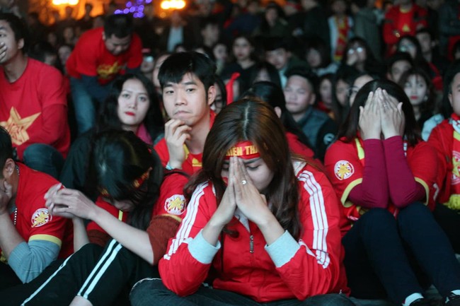 Tứ kết Việt Nam - Nhật Bản: CĐV tiếc nuối khi tuyển Việt Nam phải rời Asian Cup 2019 - Ảnh 3.