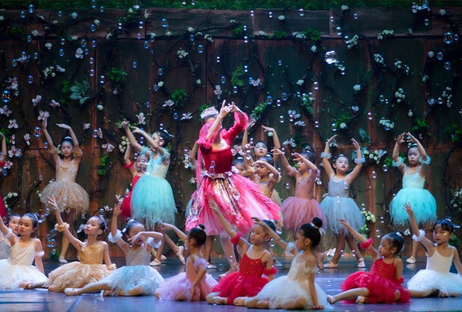Vũ kịch Người đẹp ngủ trong rừng: Vở ballet đầu tiên cháy vé nhờ 130 vũ công nhí - Ảnh 1.