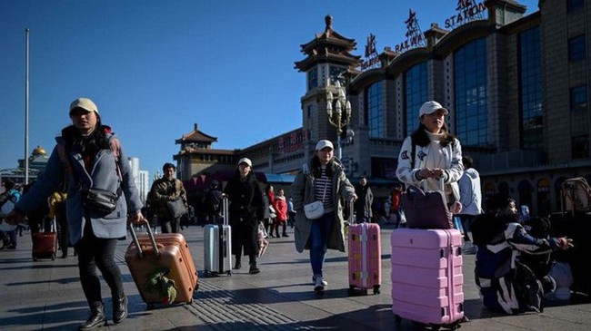 Trung Quốc bắt đầu cuộc “xuân vận”: Ước tính có 3 tỷ chuyến đi trong vòng 40 ngày tới để về nhà ăn Tết - Ảnh 12.