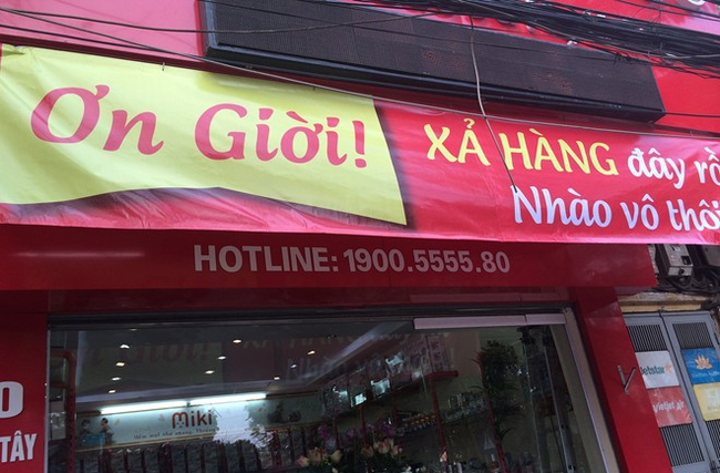 Áo ấm chân dài, bán cả nhà cả cửa và những biển xả hàng cuối năm khiến thượng đế bật cười - Ảnh 5. Áo ấm chân dài, bán cả nhà cả cửa và những biển xả hàng cuối năm khiến thượng đế bật cười - Ảnh 5.