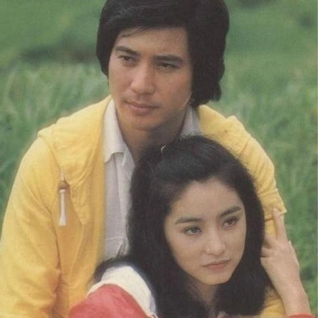 18 năm thanh xuân của Lâm Thanh Hà bên Tần Hán: Rượt đuổi nhau cả đời cũng chỉ nhận về hai tiếng chia tay - Ảnh 1. 18 năm thanh xuân của Lâm Thanh Hà bên Tần Hán: Rượt đuổi nhau cả đời cũng chỉ nhận về hai tiếng chia tay - Ảnh 1.