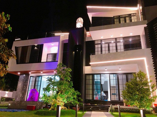 Ngắm biệt thự tiền tỷ khang trang, hiện đại của diễn viên Quốc Trường, người tình của Hân trong Gạo nếp gạo tẻ - Ảnh 13. Ngắm biệt thự tiền tỷ khang trang, hiện đại của diễn viên Quốc Trường, người tình của Hân trong Gạo nếp gạo tẻ - Ảnh 13.