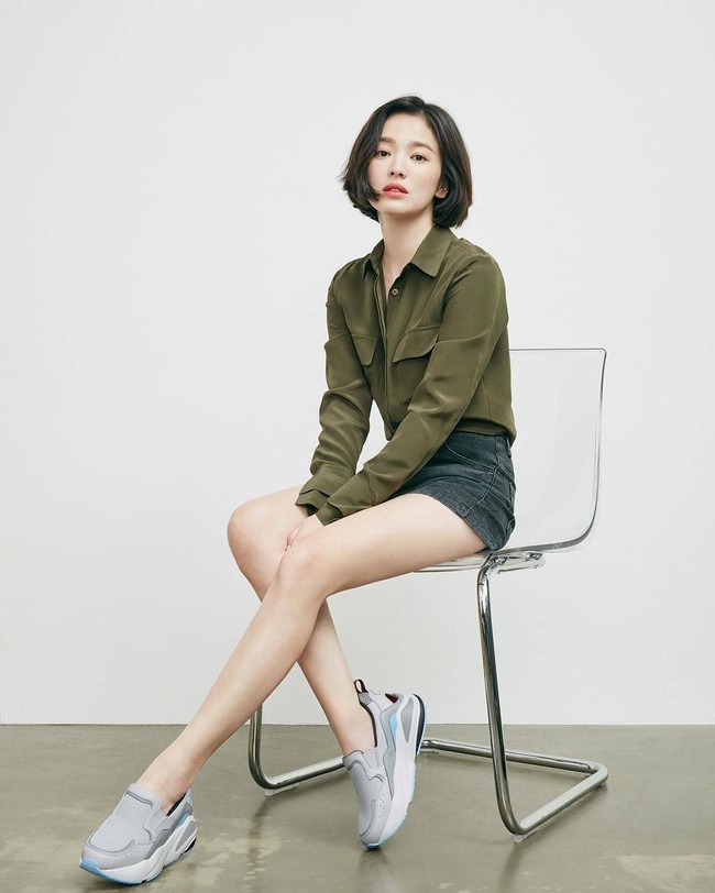 Tung clip hậu trường, đôi chân của Song Hye Kyo bị bóc mẽ là đã được chỉnh thon dài đến mức hoàn mỹ  - Ảnh 6.