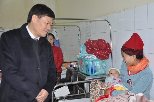 10 trẻ nhập viện sau ngày đầu tiêm vaccine ComBE Five tại Hà Nội - Ảnh 1.