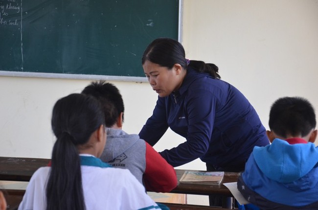 Khởi tố cô giáo ở Quảng Bình bắt cả lớp tát bạn 231 cái - Ảnh 1.