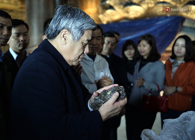 Cận cảnh ngôi chùa lớn nhất Việt Nam - Nơi sẽ đặt báu vật thiên thạch mặt trăng 600.000 USD được đấu giá từ Mỹ - Ảnh 18.