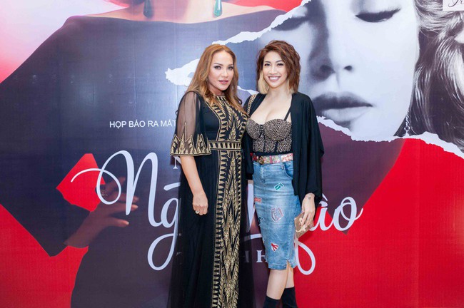 Thanh Hà xúc động cầu hôn bạn trai kém tuổi trong buổi ra mắt album mới - Ảnh 16. Thanh Hà xúc động cầu hôn bạn trai kém tuổi trong buổi ra mắt album mới - Ảnh 16.