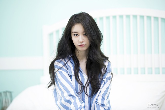 Bỗng một ngày đẹp trời, netizen Hàn đòi Jiyeon (T-ARA) trả lại vai chính cho Jisoo (BLACKPINK) trong series phim Reply - Ảnh 4.