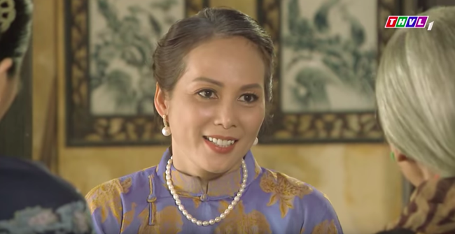 "Tiếng sét trong mưa": Không chỉ lăng loàn, Hai Sáng còn hỗn láo mắng mẹ chồng "làm ác nên bà gặp quả báo" - Ảnh 3. "Tiếng sét trong mưa": Không chỉ lăng loàn, Hai Sáng còn hỗn láo mắng mẹ chồng "làm ác nên bà gặp quả báo" - Ảnh 3.