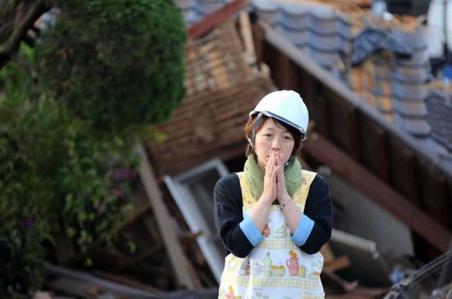 Khi đất nước bị siêu bão tấn công, những người vợ Nhật Bản đã thể hiện kỹ năng không chỉ cơm áo mà còn giúp cả gia đình sinh tồn - Ảnh 17.