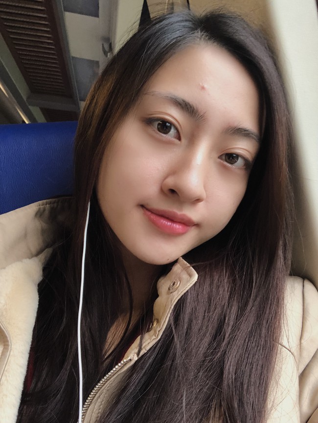 Chẳng ai như Hoa hậu Lương Thùy Linh: tự tin để mặt mộc khoe... mụn trứng cá - Ảnh 1. Chẳng ai như Hoa hậu Lương Thùy Linh: tự tin để mặt mộc khoe... mụn trứng cá - Ảnh 1.