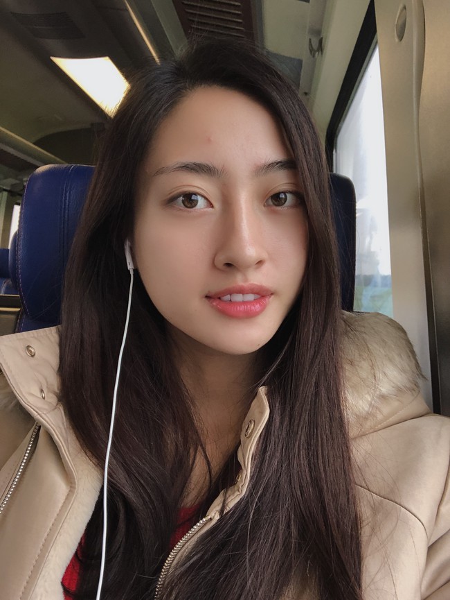 Chẳng ai như Hoa hậu Lương Thùy Linh: tự tin để mặt mộc khoe... mụn trứng cá - Ảnh 2. Chẳng ai như Hoa hậu Lương Thùy Linh: tự tin để mặt mộc khoe... mụn trứng cá - Ảnh 2.