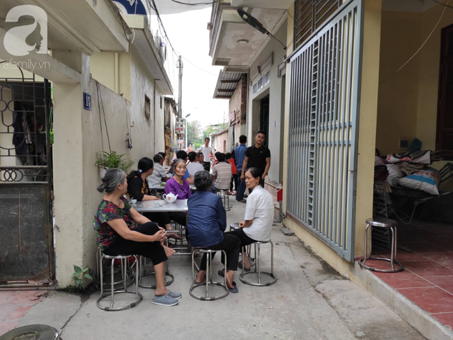 Tang thương gia đình có hai bé gái đuối nước: Đau xót lắm, tôi mất cả cháu nội, cháu ngoại - Ảnh 1.