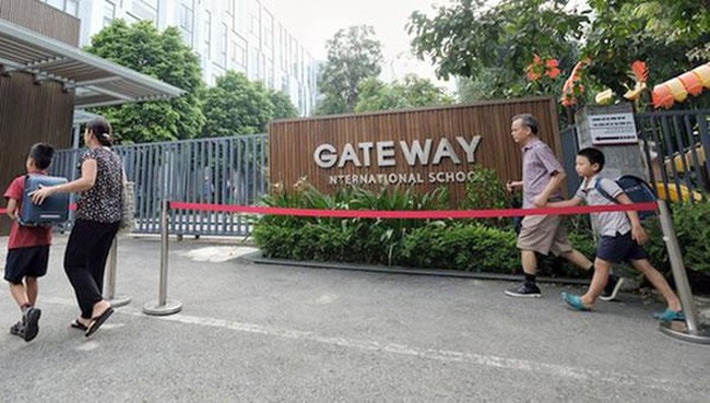 Nóng: VKS phê chuẩn quyết định khởi tố bị can đối với cô giáo chủ nhiệm vụ bé trai 6 tuổi trường Gateway tử vong trên xe đưa đón - Ảnh 1.