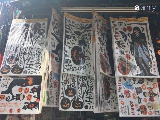Mau mau kéo nhau đi sắm đồ Halloween ngay thôi vì tràn ngập các mặt hàng với nhiều mẫu mã và giá cả hấp dẫn để bạn tha hồ lựa chọn - Ảnh 10. Mau mau kéo nhau đi sắm đồ Halloween ngay thôi vì tràn ngập các mặt hàng với nhiều mẫu mã và giá cả hấp dẫn để bạn tha hồ lựa chọn - Ảnh 10.