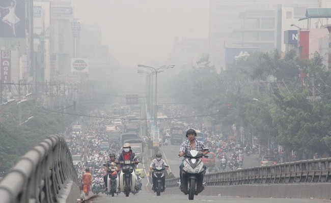 Tình hình ô nhiễm không khí cực cao ở Sài Gòn - Hà Nội và phản ứng bảo vệ con hoàn toàn trái ngược của các mẹ ở 2 đầu thành phố - Ảnh 3.
