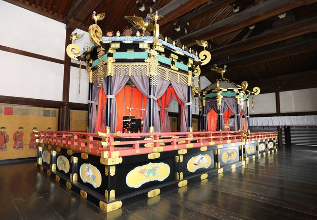 Lịch trình lễ đăng quang chính thức của Nhật hoàng Naruhito vào ngày mai cho thấy sự chi tiết, tỉ mỉ của hoàng gia lâu đời nhất thế giới - Ảnh 4.