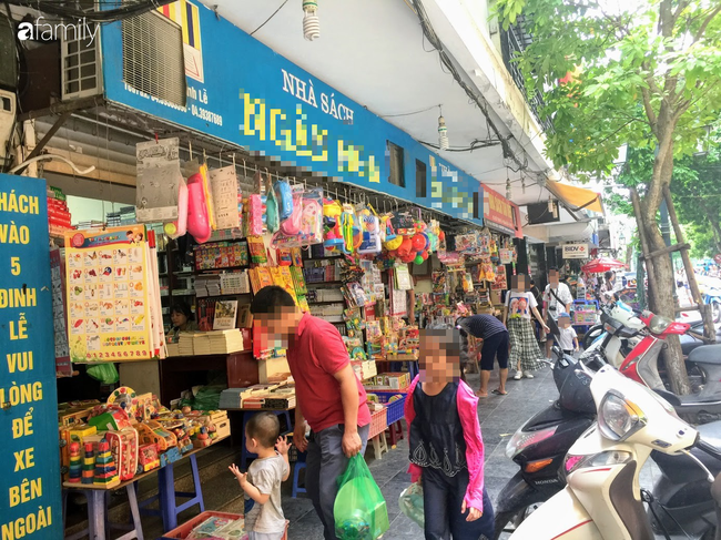 Ở Hà Nội, cuối tuần nào cũng đưa con lên phố đi bộ chơi nhưng nhiều phụ huynh còn không biết tới sự xuất hiện của 3 dịch vụ vui chơi ngon bổ rẻ có ích cho các bé này - Ảnh 7.