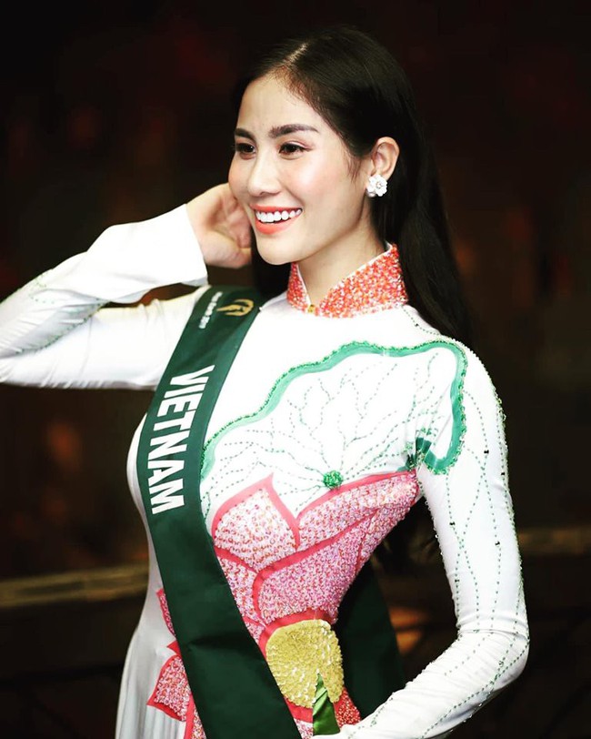 Đại diện Việt Nam tiếp tục gặt hái thành tích đáng nể tại Miss Earth 2019 dù không giỏi tiếng Anh - Ảnh 2.