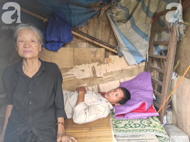 Khu ổ chuột ở giữa lòng Hà Nội: Cảm động người mẹ già nhường nhà cho con trai bệnh tật, ngày nhặt rác nuôi con - Ảnh 7.