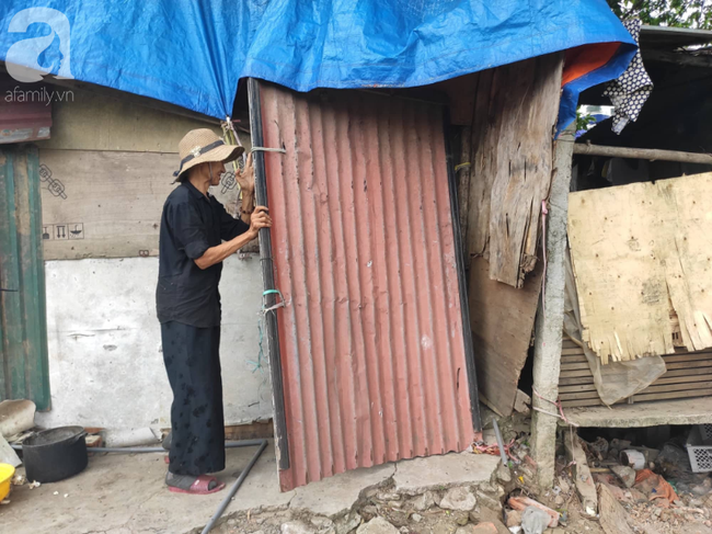 Khu ổ chuột ở giữa lòng Hà Nội: Cảm động người mẹ già nhường nhà cho con trai bệnh tật, ngày nhặt rác nuôi con - Ảnh 8.