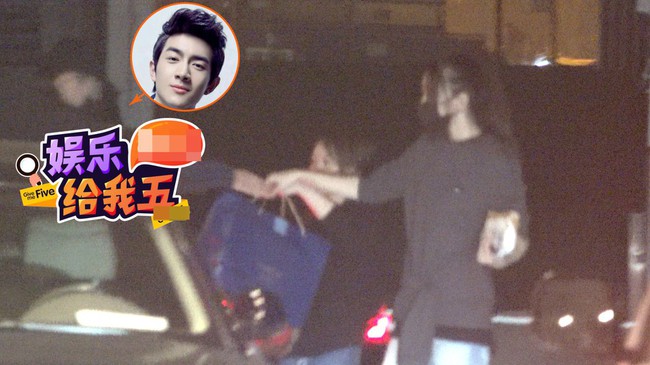 Với tốc độ thay tình mới chóng mặt, netizen lại tiếp tục bắt gặp hình ảnh Lâm Canh Tân tay trong tay với gái lạ - Ảnh 4.