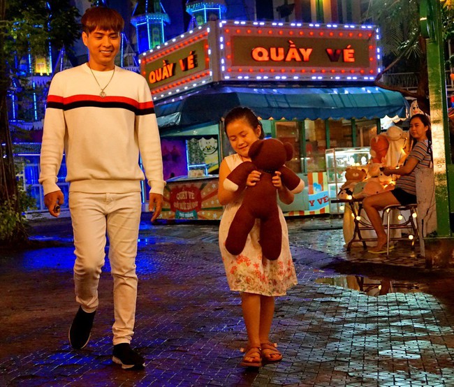 Hồ Quang Hiếu tung trailer phim ca nhạc khiến fan đứng ngồi không yên với loạt cảnh nóng cùng bạn diễn nữ - Ảnh 1.