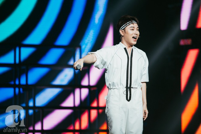 Trình diễn loạt hit triệu view, Bích Phương cùng Trúc Nhân lần lượt làm bùng nổ show âm nhạc Việt - Hàn tháng 10 - Ảnh 4. Trình diễn loạt hit triệu view, Bích Phương cùng Trúc Nhân lần lượt làm bùng nổ show âm nhạc Việt - Hàn tháng 10 - Ảnh 4.