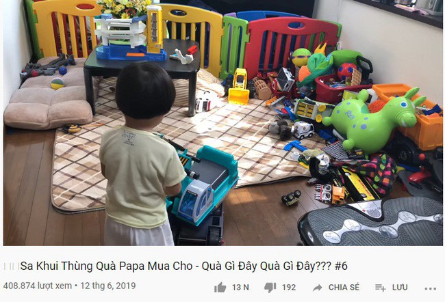Phát hiện bé Sa – con trai của Quỳnh Trần JP cũng sở hữu kênh Youtube riêng với những nội dung cực bá đạo, thậm chí còn cạnh tranh cực &quot;gắt&quot; với mẹ - Ảnh 4.