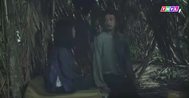 "Tiếng sét trong mưa": Bật khóc trước cảnh Lũ - Hứa Minh Đạt đã là hồn ma, quay về van xin Hiểm cứu mình - Ảnh 7. "Tiếng sét trong mưa": Bật khóc trước cảnh Lũ - Hứa Minh Đạt đã là hồn ma, quay về van xin Hiểm cứu mình - Ảnh 7.