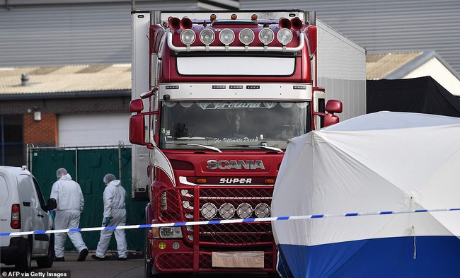 Tài xế trong vụ 39 thi thể trong container nằm trong đường dây vận chuyển người trái phép vào Anh quy mô lớn, ra tòa với gương mặt vô cảm - Ảnh 3.
