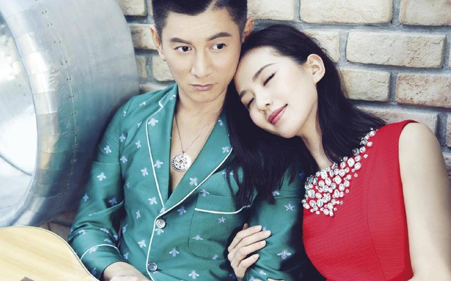 Nhan sắc những "bà mẹ bỉm sữa" mới của Cbiz: Người sớm lấy lại được vóc dáng nuột nà, kẻ bị chê ngoại hình xuống dốc - Ảnh 5. Nhan sắc những "bà mẹ bỉm sữa" mới của Cbiz: Người sớm lấy lại được vóc dáng nuột nà, kẻ bị chê ngoại hình xuống dốc - Ảnh 5.