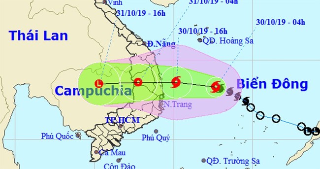 Bão số 5 giật cấp 11 tiến sát vùng biển các tỉnh Quảng Ngãi - Khánh Hòa, Bắc Trung Bộ mưa lớn diện rộng - Ảnh 1.