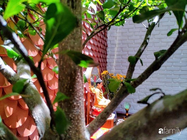 Căn nhà phố có khoảng thông tầng nhiều cây xanh và ánh sáng của chàng KTS trẻ dành tặng vợ mới cưới ở Đà Nẵng - Ảnh 12.
