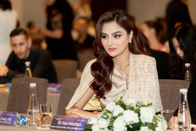 Vũ Thu Phương gây choáng với loạt nhận xét “cực gắt” tại Hoa hậu Hoàn vũ Việt Nam 2019 - Ảnh 2.