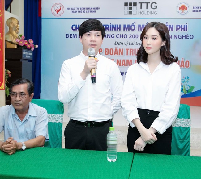 Không hổ danh là &quot;thần tiên tỷ tỷ&quot;, HH Đặng Thu Thảo cùng ông xã gây xúc động khi thực hiện hành động ý nghĩa nhân kỷ niệm ngày cưới  - Ảnh 2.