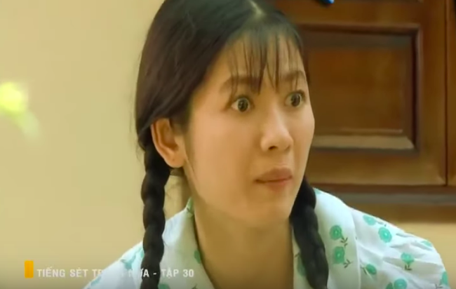 "Tiếng sét trong mưa": Con gái Thị Bình bị vợ kế Khải Duy tát thẳng mặt, mắng thêm câu "đồ hèn mọn" dù không làm sai - Ảnh 1. "Tiếng sét trong mưa": Con gái Thị Bình bị vợ kế Khải Duy tát thẳng mặt, mắng thêm câu "đồ hèn mọn" dù không làm sai - Ảnh 1.