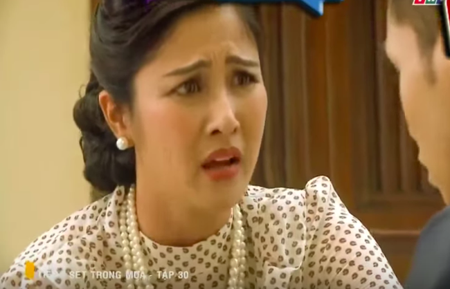 "Tiếng sét trong mưa": Con gái Thị Bình bị vợ kế Khải Duy tát thẳng mặt, mắng thêm câu "đồ hèn mọn" dù không làm sai - Ảnh 4. "Tiếng sét trong mưa": Con gái Thị Bình bị vợ kế Khải Duy tát thẳng mặt, mắng thêm câu "đồ hèn mọn" dù không làm sai - Ảnh 4.