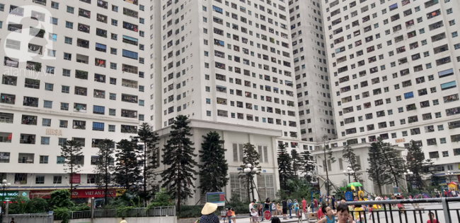 Chung cư "ông Thản" đồng loạt treo băng rôn đòi sổ hồng - Ảnh 10. Chung cư "ông Thản" đồng loạt treo băng rôn đòi sổ hồng - Ảnh 10.