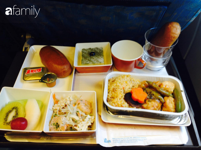 Bộ sưu tập bữa ăn trên máy bay của chàng trai 30 tuổi đi 34 quốc gia khiến ai cũng trầm trồ thích thú - Ảnh 2.