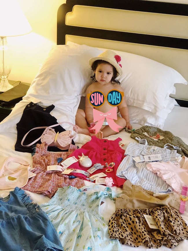 &quot;Đẳng cấp&quot; richkid như con gái siêu mẫu Hà Anh: Từ quần áo đến đồ chơi đều là hàng hiệu đắt đỏ, tủ giày riêng gần trăm đôi - Ảnh 8.