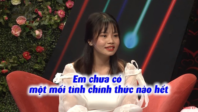 "Bạn muốn hẹn hò": Nam Thư xắn tay áo đòi xử đẹp chàng trai tăng động vì chê bai "mặt như bà chằn" - Ảnh 8. "Bạn muốn hẹn hò": Nam Thư xắn tay áo đòi xử đẹp chàng trai tăng động vì chê bai "mặt như bà chằn" - Ảnh 8.