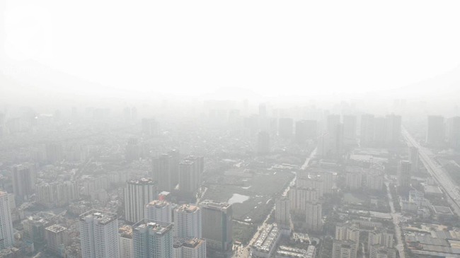 Hà Nội: Lại mịt mù, ô nhiễm không khí báo động đến sức khỏe con người - Ảnh 16.